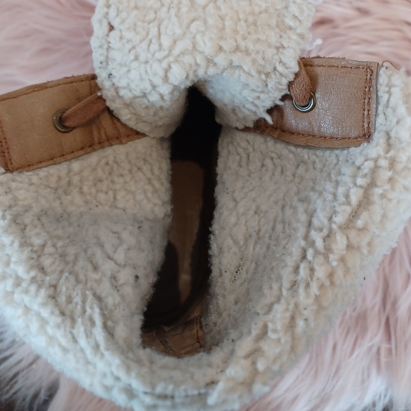 Franco Sarto shearing Wedge booties 👢 - Picture 7 of 13